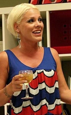 Pink's Personal Training helped her lose her 55 post-baby pounds