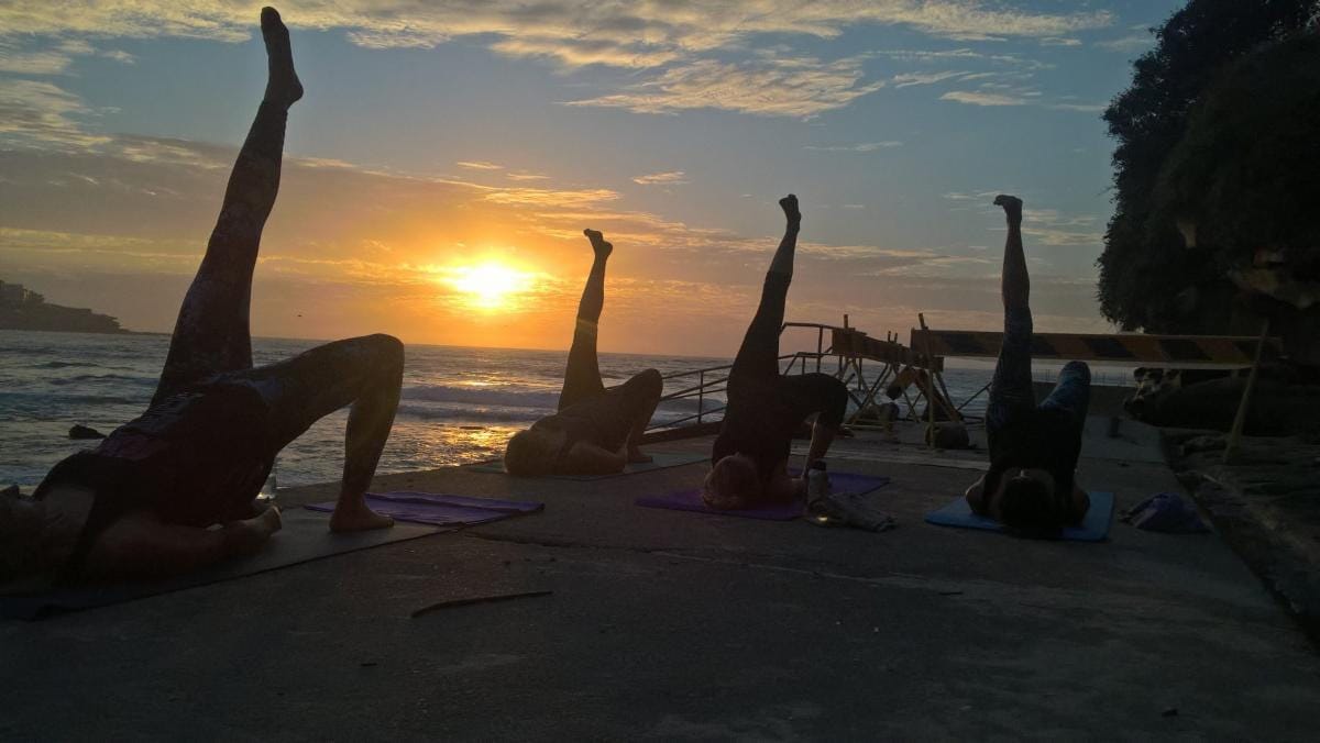 Friday Morning Yoga Class in Bondi